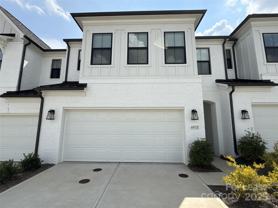 6032 Mariemont Cir - Photo 1 of 1