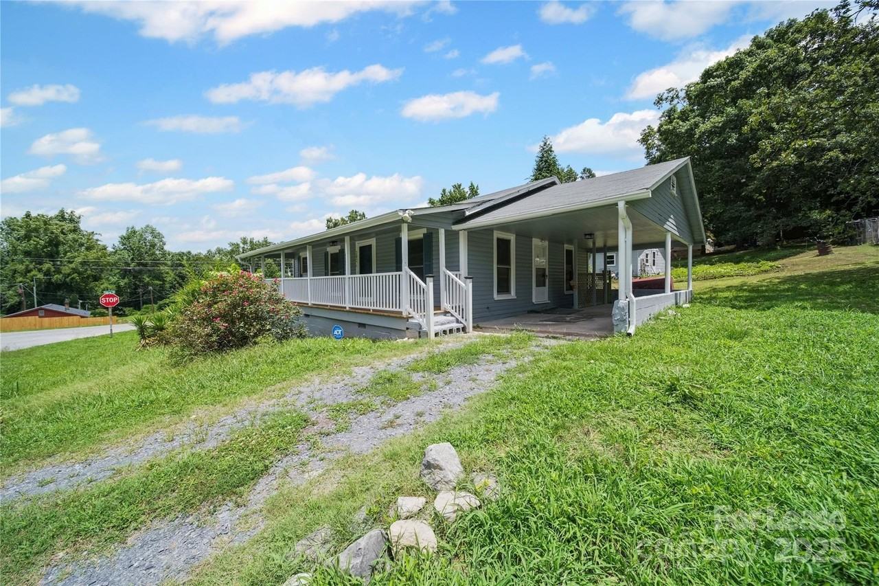 202 Horne Rd - Photo 2 of 16