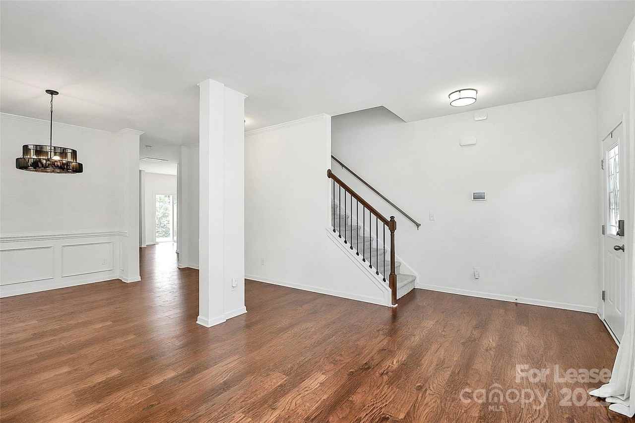 181 Atwater Landing Drive - Photo 4 of 39