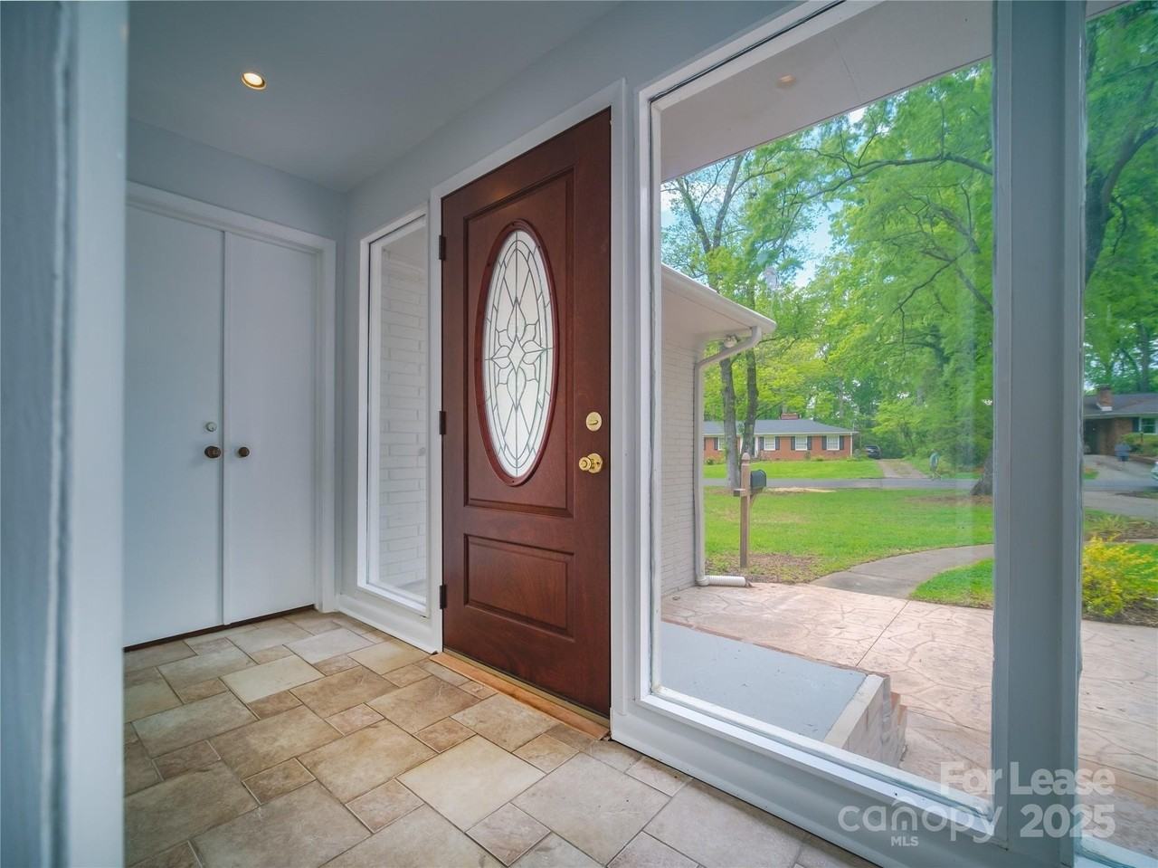 1123 Lynbrook Drive - Photo 6 of 47