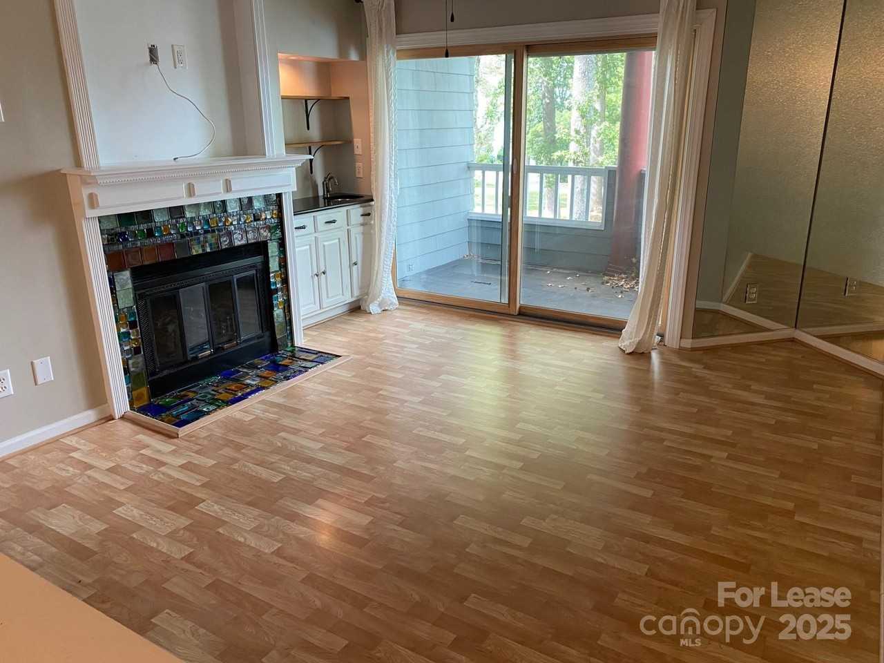 311 Northwest Drive - Photo 5 of 15