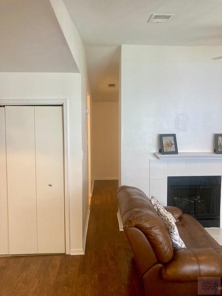 3506 Cove View Blvd - Photo 5 of 15