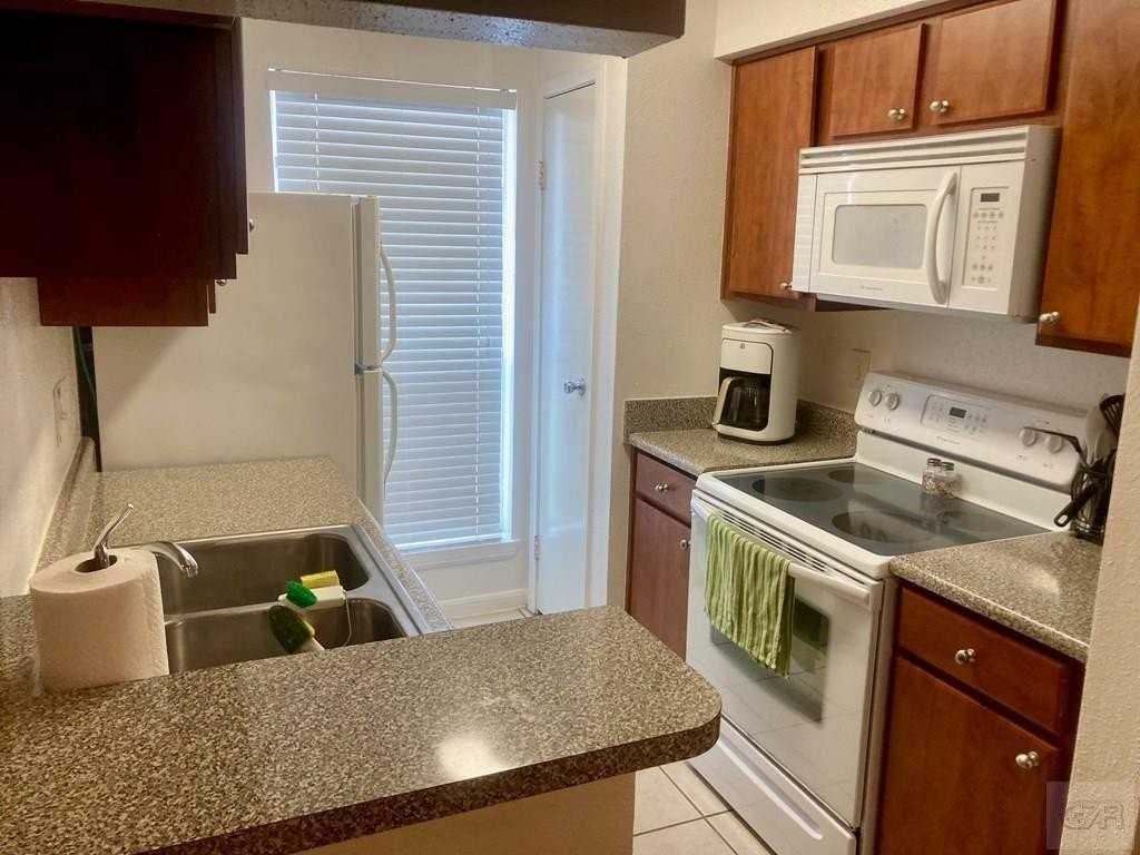 3506 Cove View Blvd - Photo 6 of 15