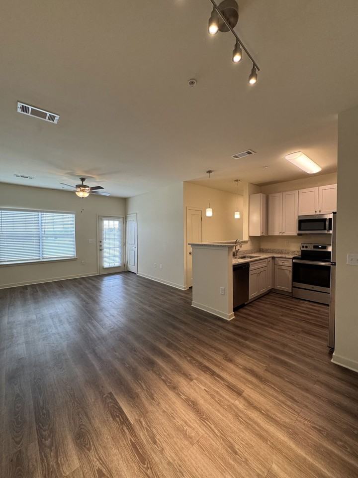 10216 Greenland Park Dr #8107 - Photo 2 of 8