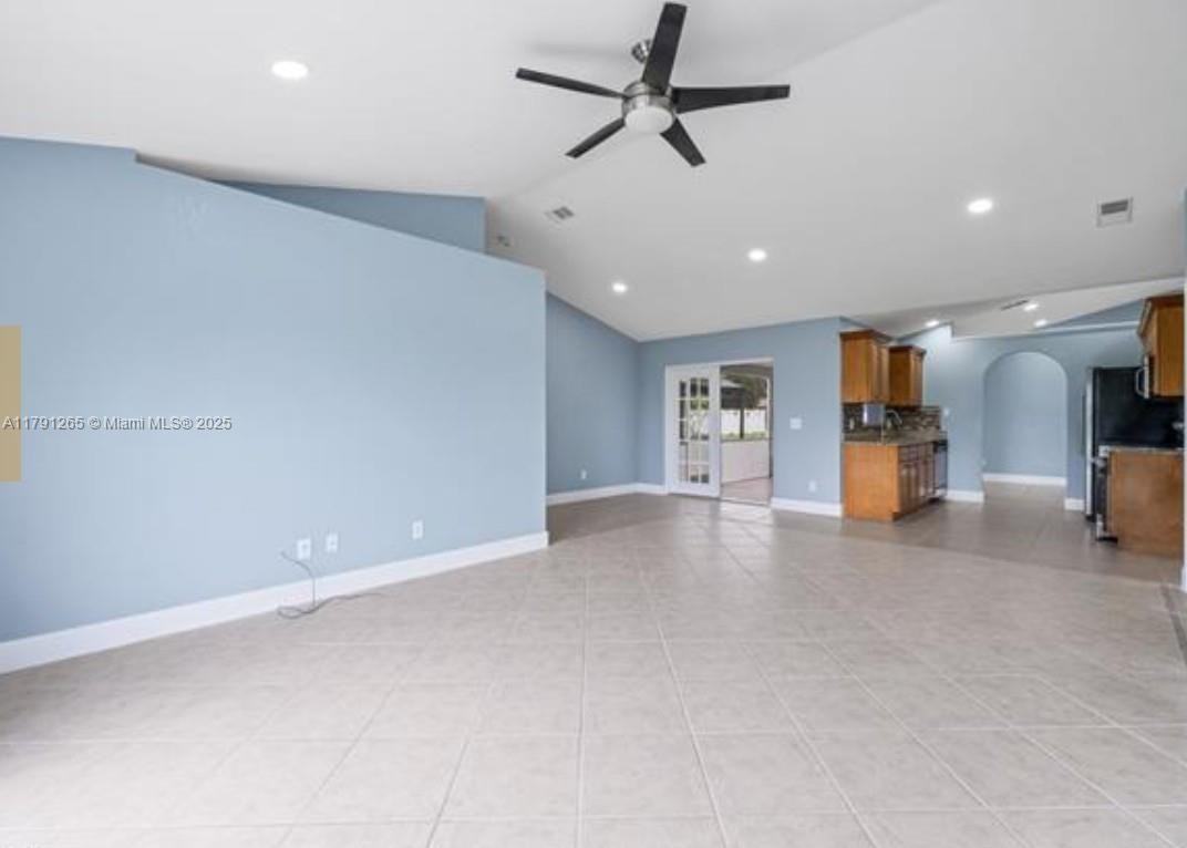 1715 Ne 2nd Ave - Photo 3 of 8