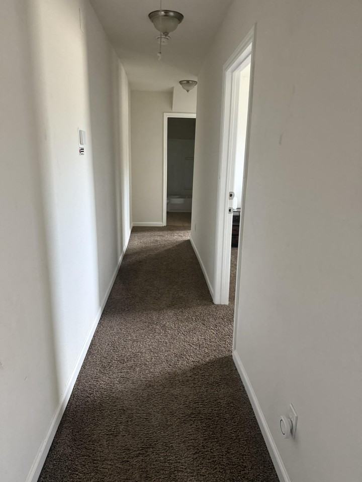 Purington Ave - Photo 5 of 7