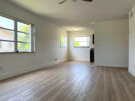 270 Ne 40th St #27 - Photo 1 of 1