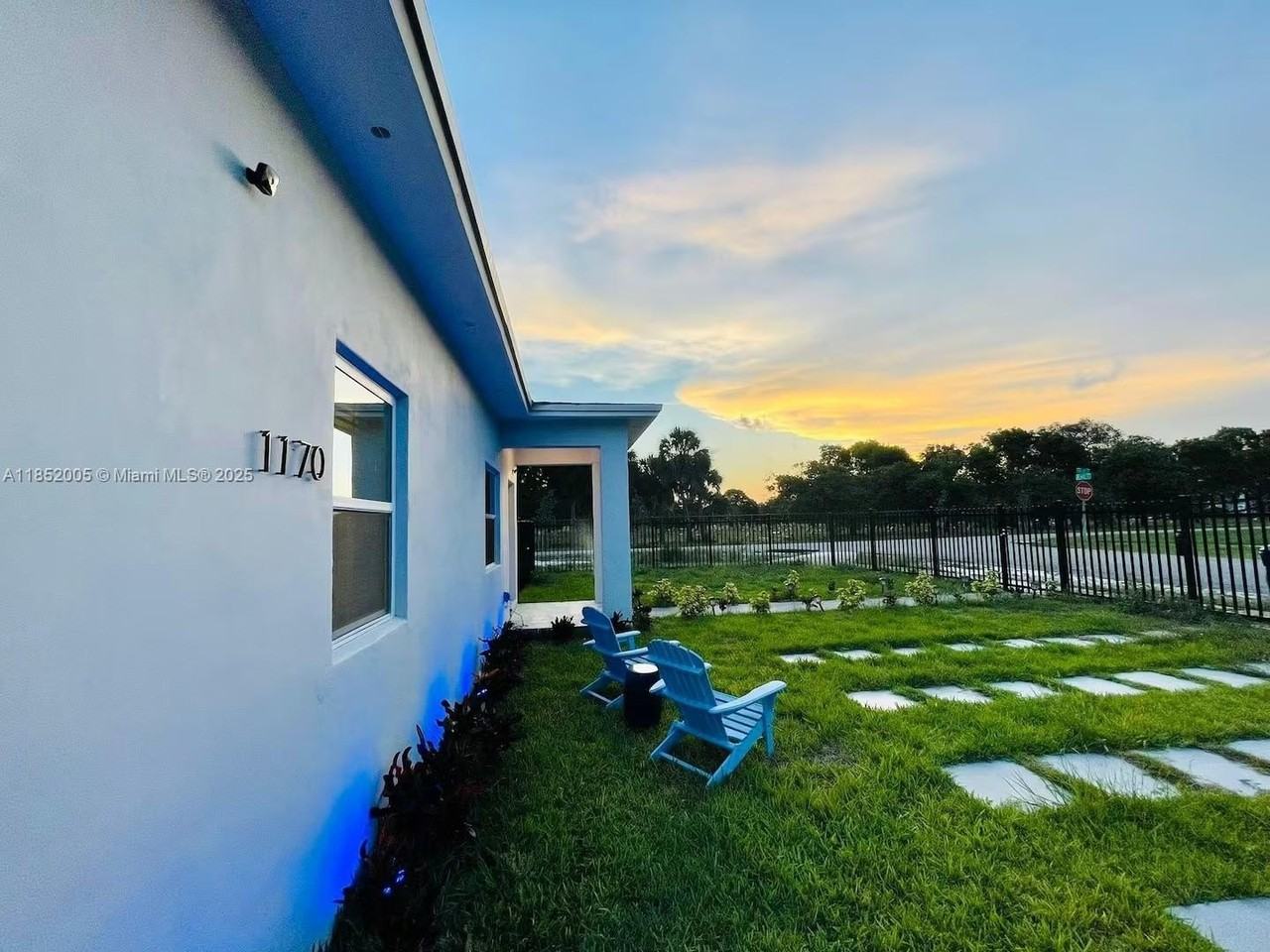 1170 Nw 142nd St - Photo 5 of 13