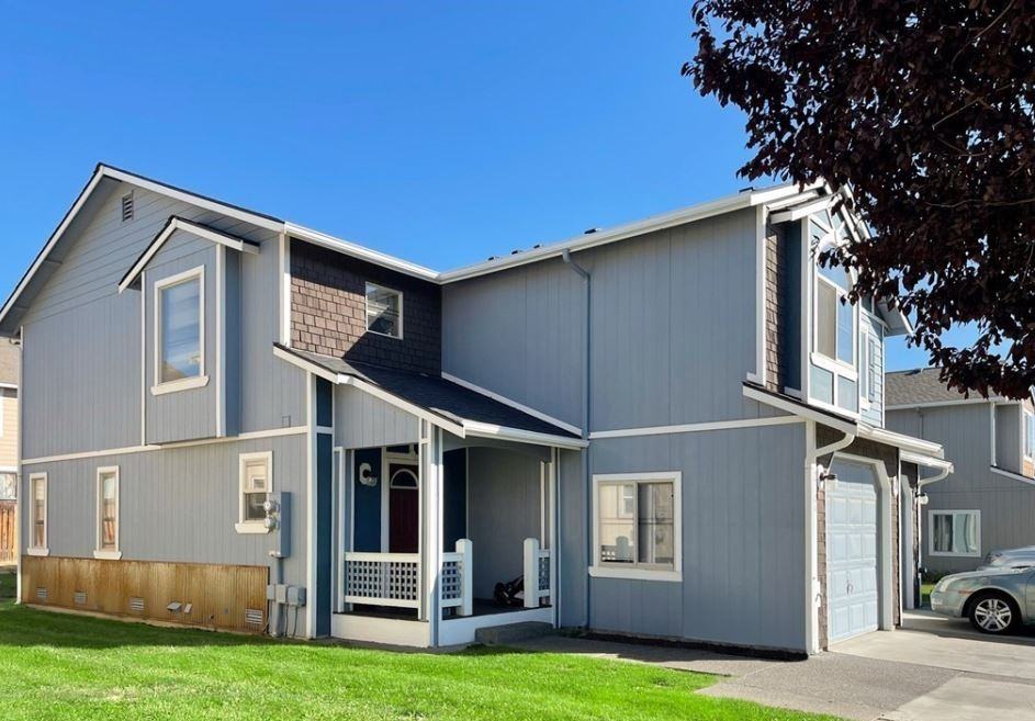 2104 Yellowstone Street - Photo 3 of 16