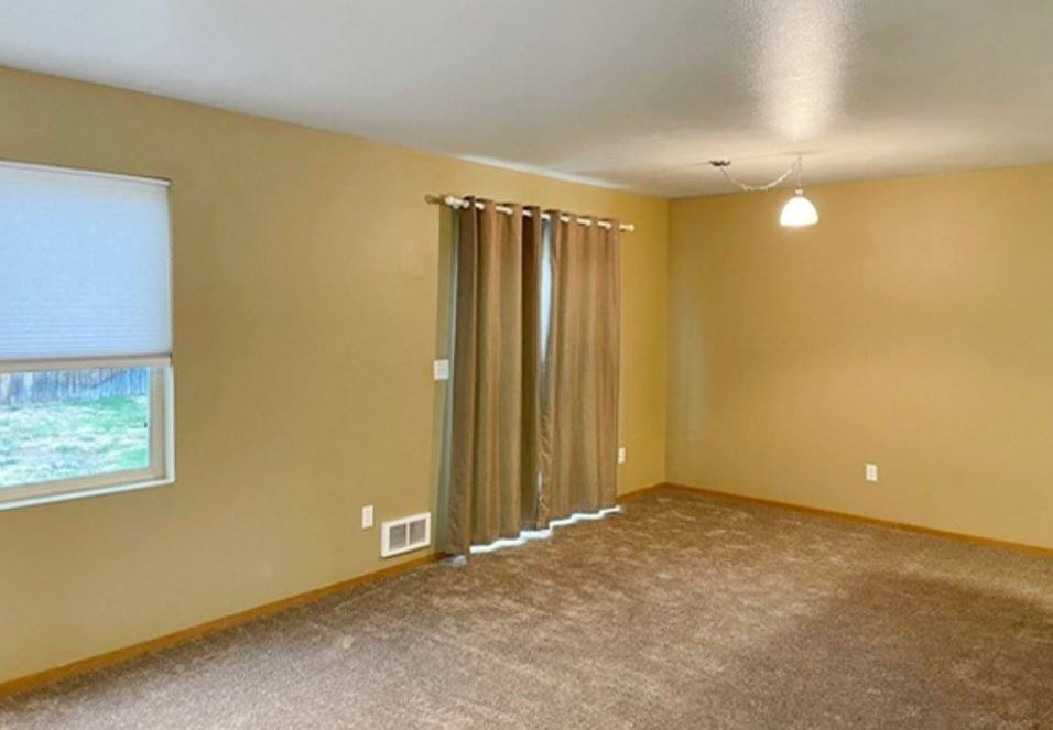 2104 Yellowstone Street - Photo 7 of 16