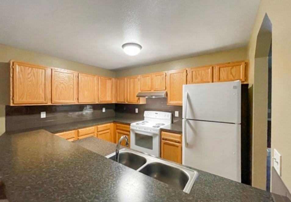 2104 Yellowstone Street - Photo 5 of 16