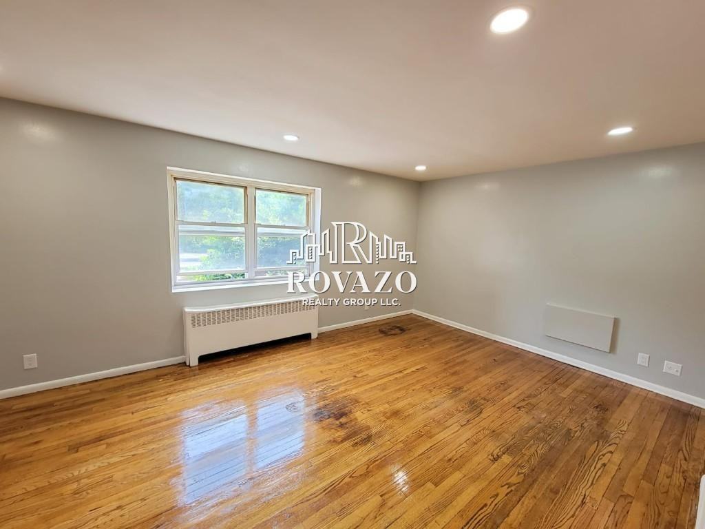 595 Elizabeth Avenue #3G - Photo 3 of 9