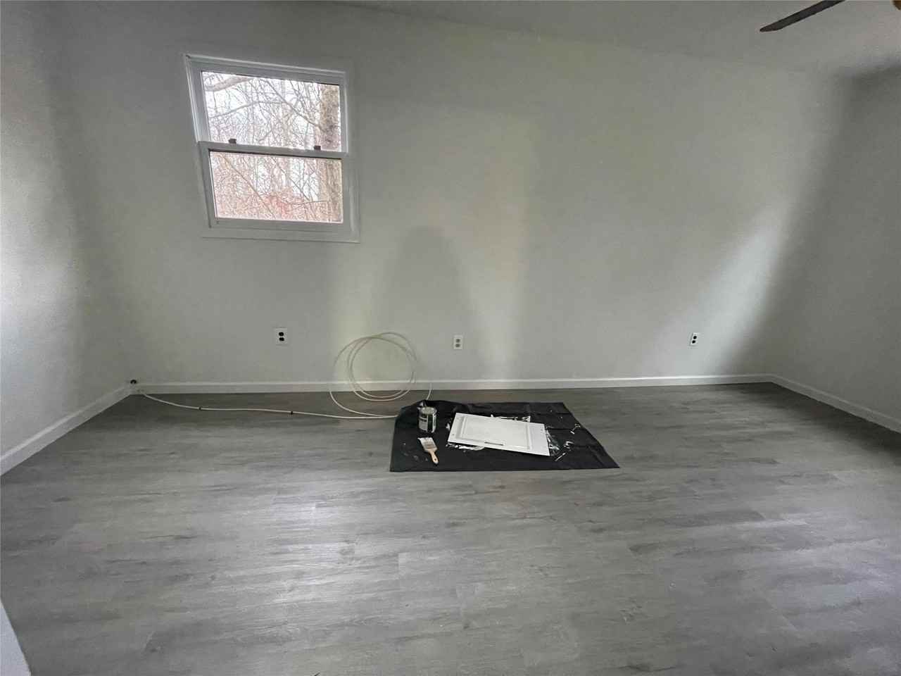 17 Hide Away Ln - Photo 3 of 9