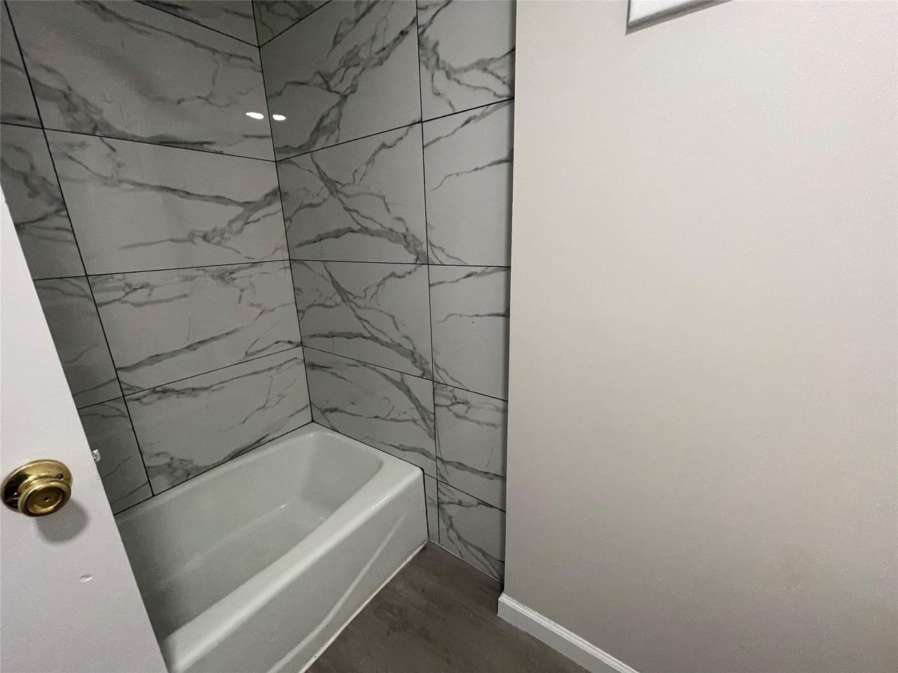 17 Hide Away Ln - Photo 5 of 9