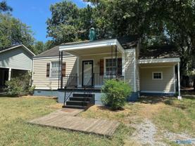 1915 Vanderbilt Cir Sw - Photo 1 of 1