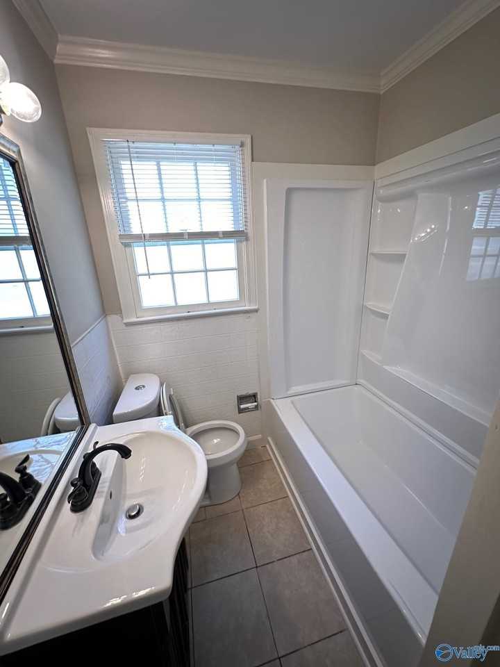 1915 Vanderbilt Cir Sw - Photo 5 of 9