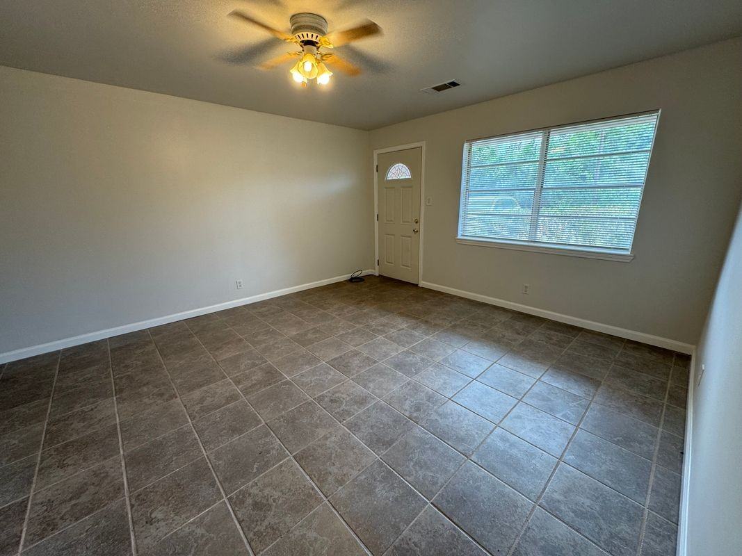 6710 Fairwood Rd - Photo 2 of 15