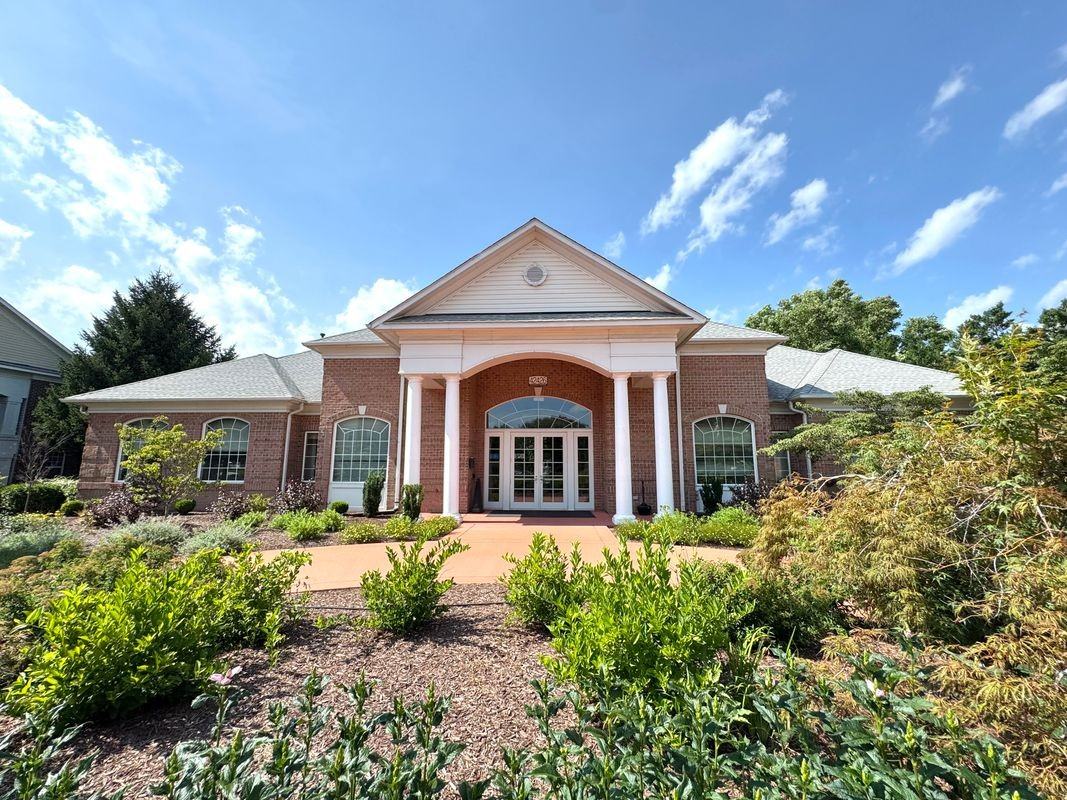 42435 Hollyhock Ter ##102 - Photo 3 of 17