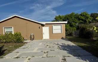 225 Laken Dr - Photo 1 of 1