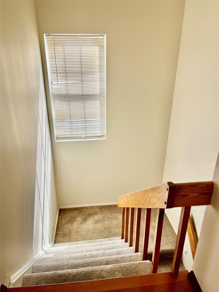 4001 Whispering Hls - Photo 3 of 22