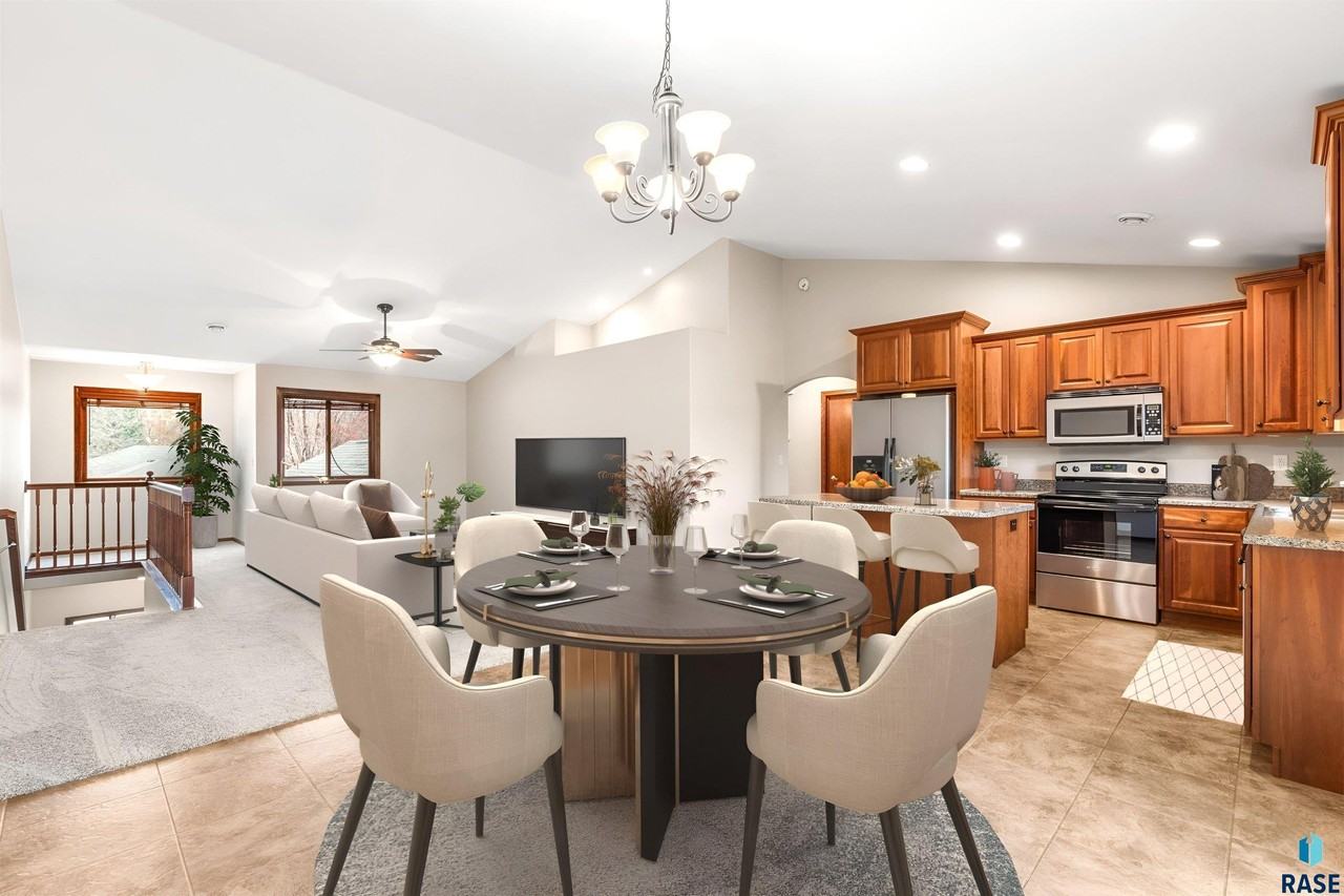 115 Emmett Trl - Photo 3 of 15