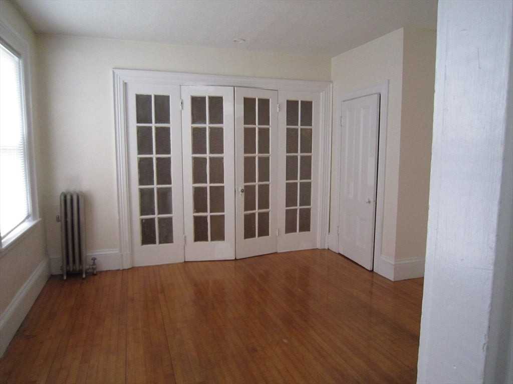 34 Brown St - Photo 5 of 12