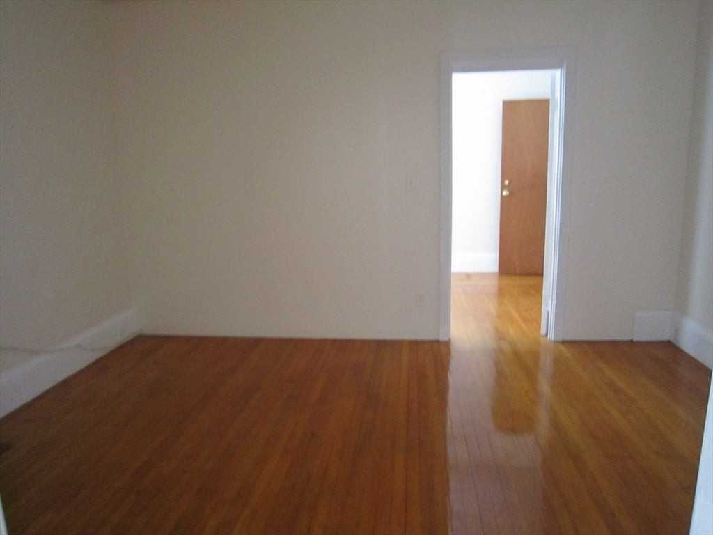 34 Brown St - Photo 7 of 12