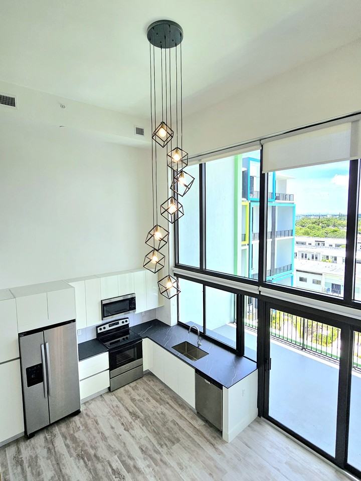 Pixl - Photo 4 of 52