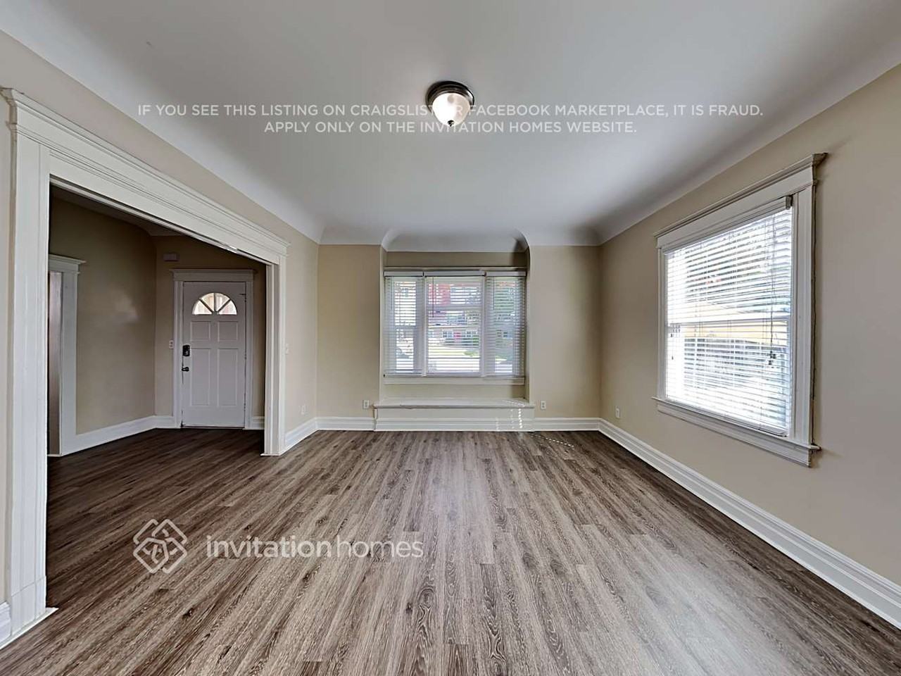 1958 W 22nd St - Photo 6 of 21