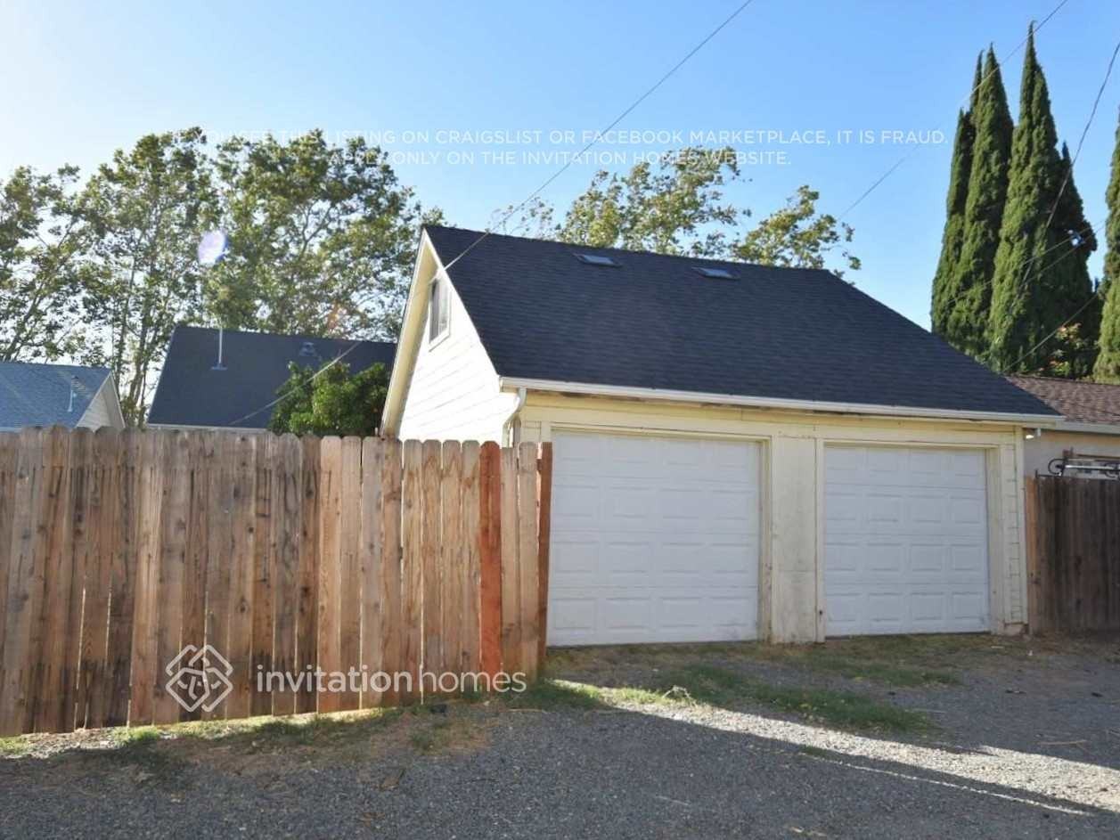 135 N 5th St - Photo 2 of 18