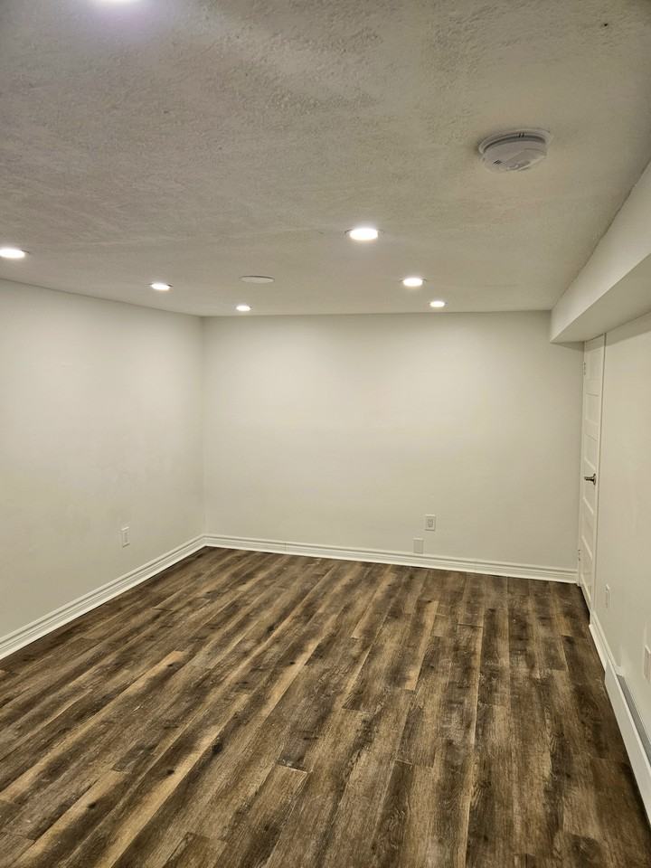 Grenadier Road - Photo 4 of 14