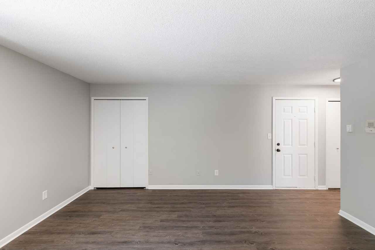 Point East China Apartmetns - Photo 7 of 18