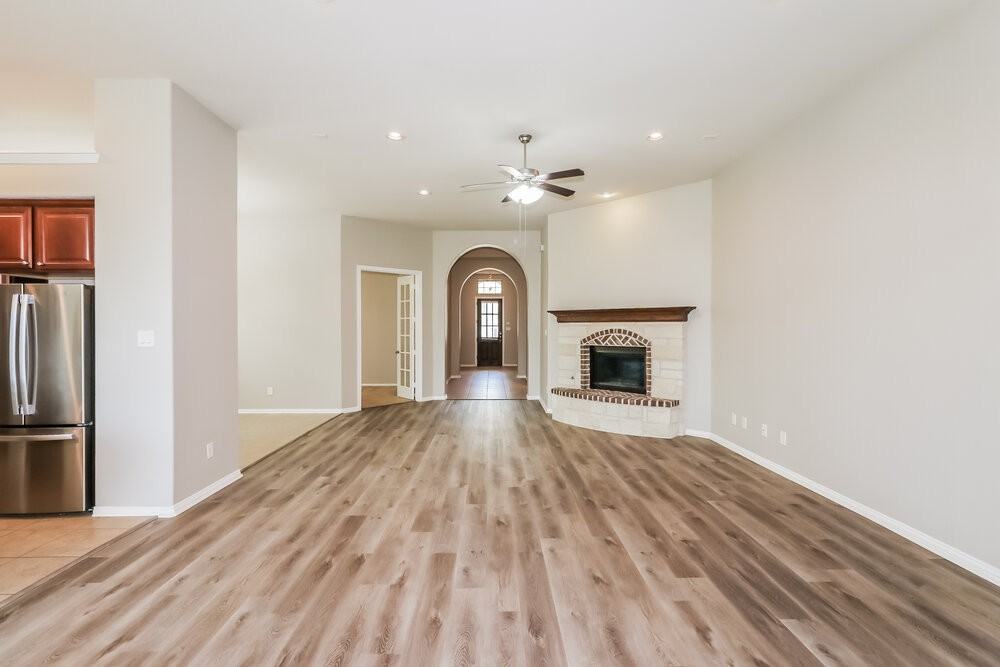 29023 Oldfield Ct - Photo 5 of 16