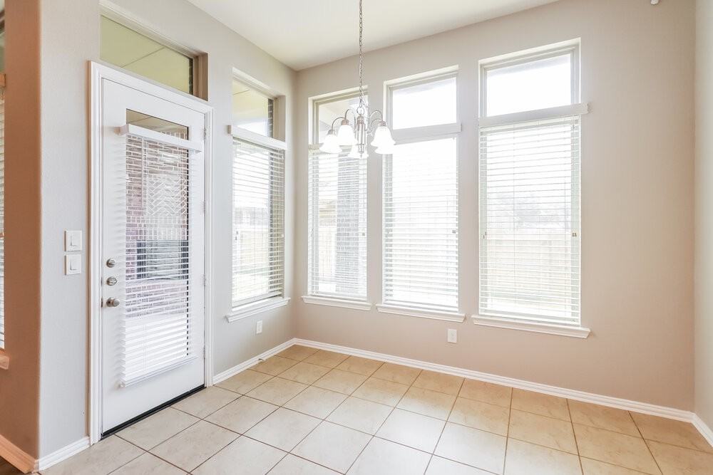 29023 Oldfield Ct - Photo 7 of 16