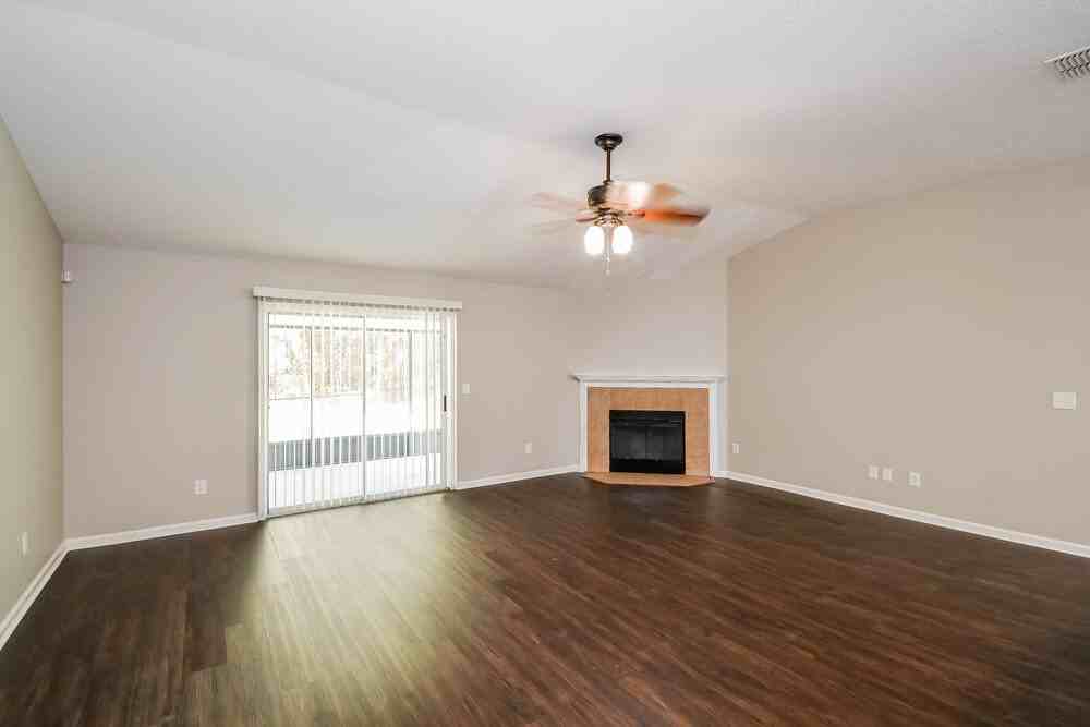 2778 Ravine Hill Dr - Photo 4 of 16