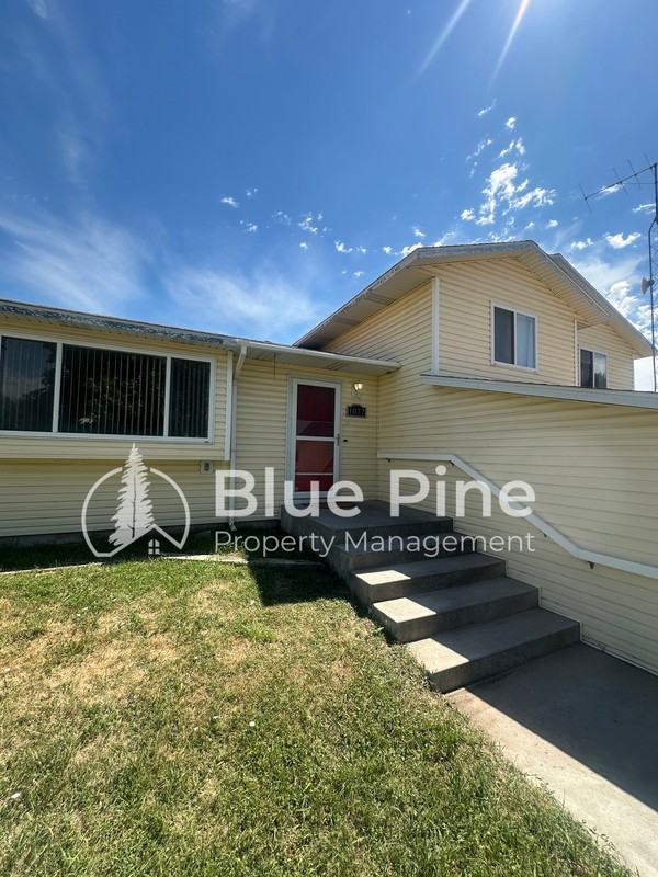 1077 Eastnorth - Photo 2 of 16