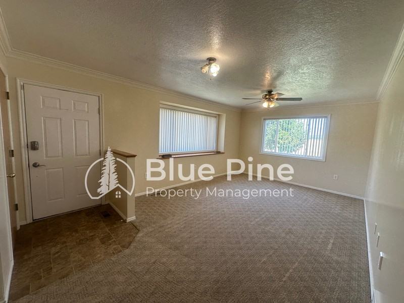 1077 Eastnorth - Photo 3 of 16