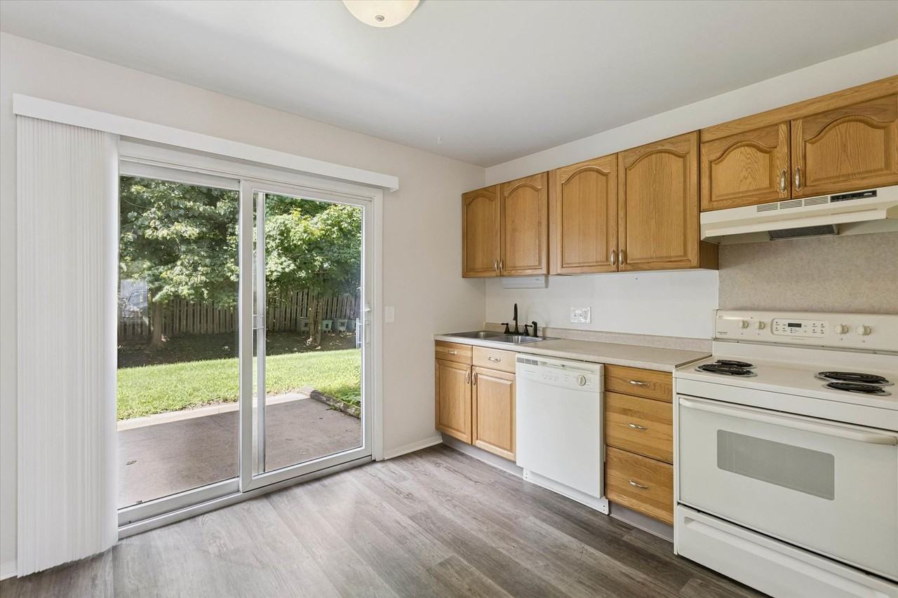 Deer Lick Apartments (Birch Run 27 LLC) - Photo 4 of 50