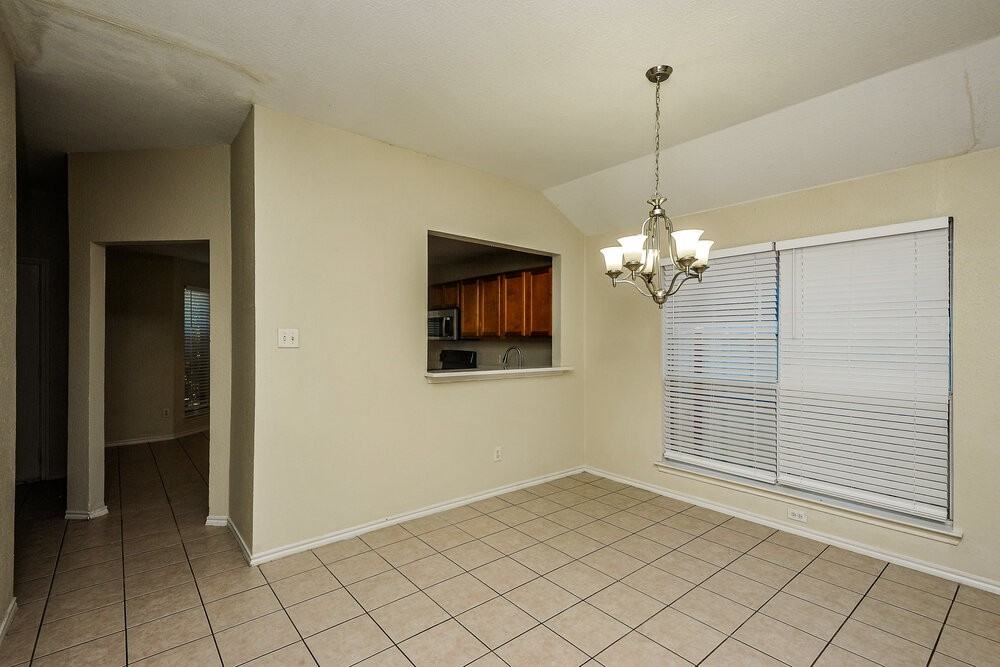 3416 Saint Vincent Rd - Photo 6 of 17