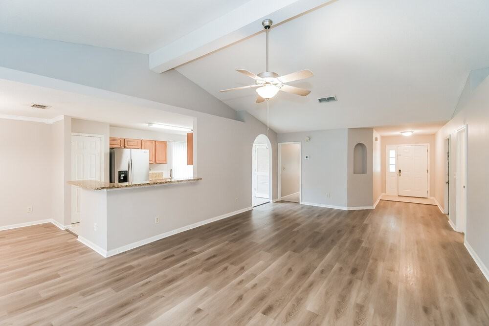 552 Sparrow Branch Cir - Photo 3 of 16