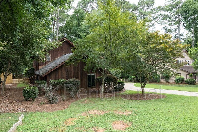 1125 Trailmore Dr - Photo 3 of 33