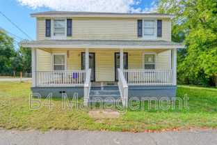 4 Foster St #B - Photo 1 of 1