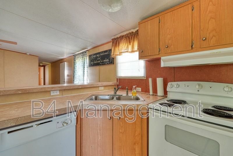 242 Dutchman Creek Rd - Photo 4 of 20