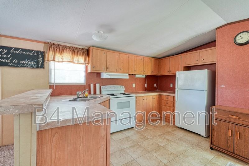 242 Dutchman Creek Rd - Photo 6 of 20