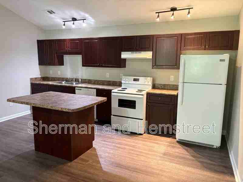 3101 London Ct #3101-204 - Photo 2 of 10