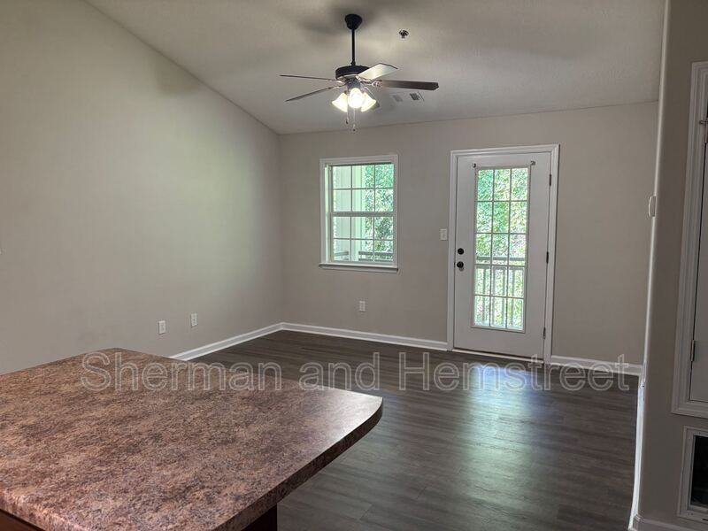 3101 London Ct #3101-204 - Photo 4 of 10