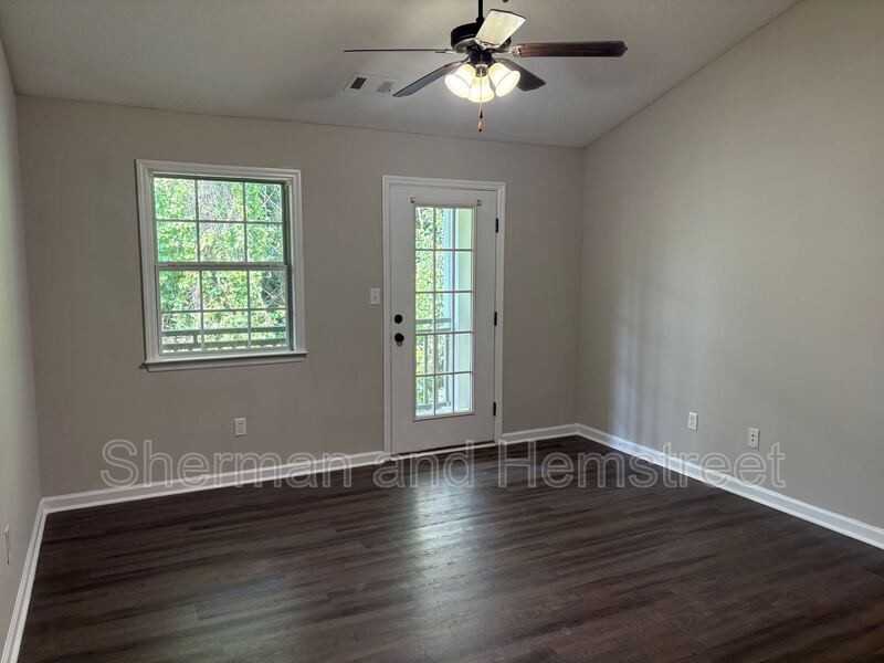 3101 London Ct #3101-204 - Photo 6 of 10