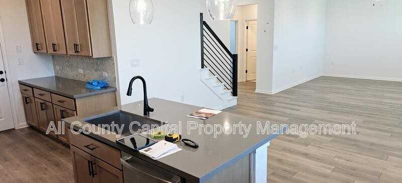 1417 Purple Martin Dr - Photo 5 of 25