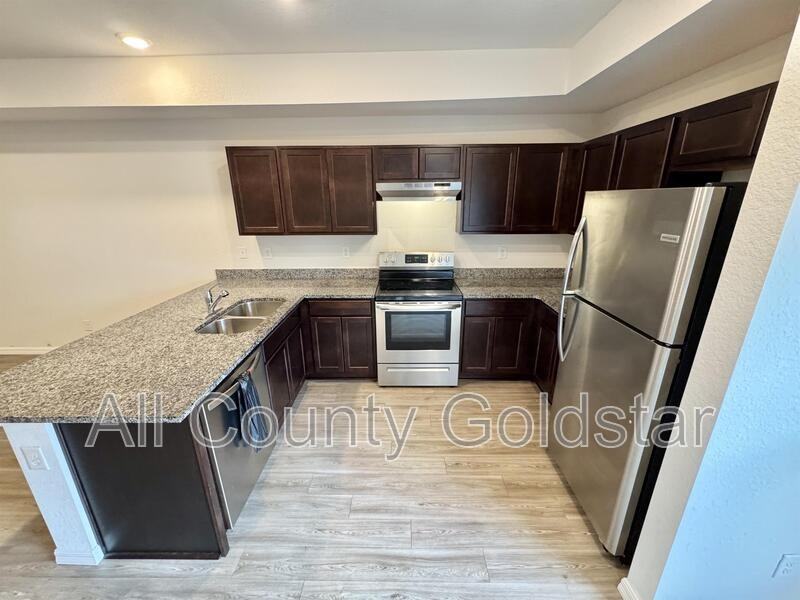 11178 Kimberly Ave - Photo 5 of 9