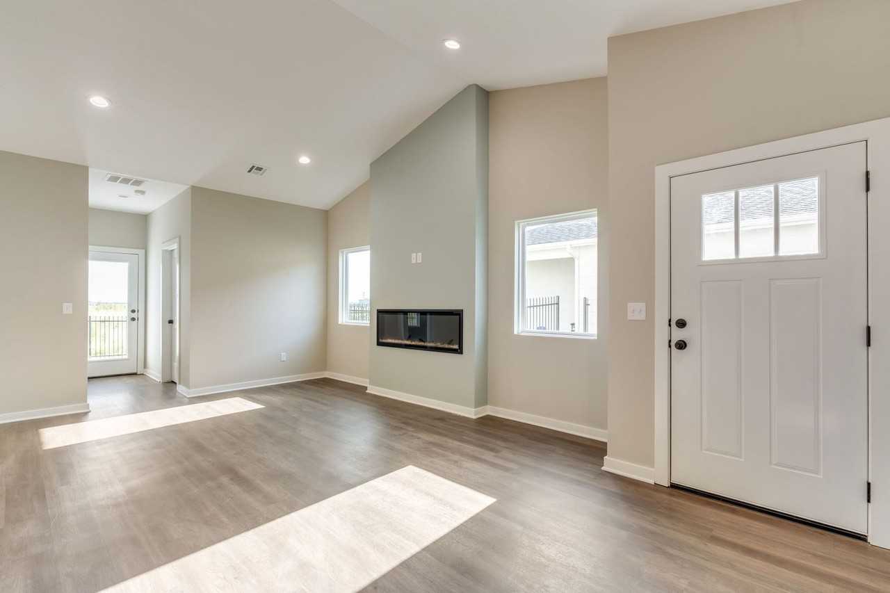 2136 Melody Court - Photo 4 of 15